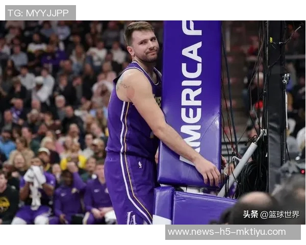 东契奇首度砍下40三双老詹称赞其如魔术师般出色表现