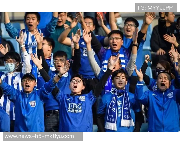 泰山队与支持者携手共进永不停歇的拼搏之路